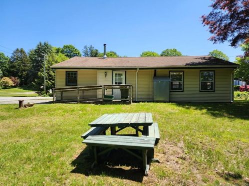 387 Haddam Moodus Rd, Moodus, CT 06469 exterior