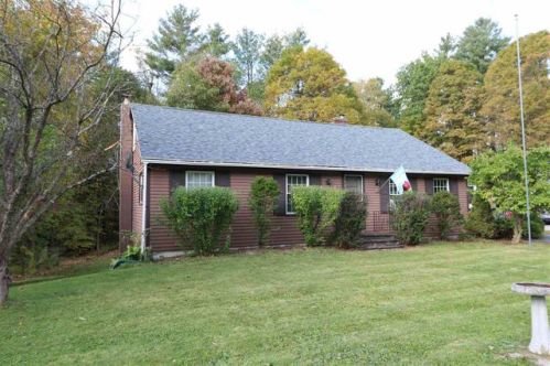 56 Chatterton Park, Proctor, VT 05765 exterior