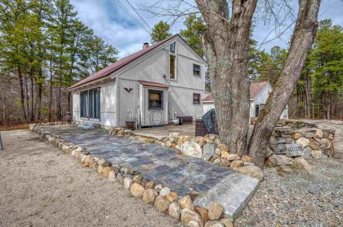 424 Ossipee Lake Rd, Freedom, NH 03836 exterior