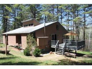 230 Barber Pond Rd, Pownal, VT 05261 exterior