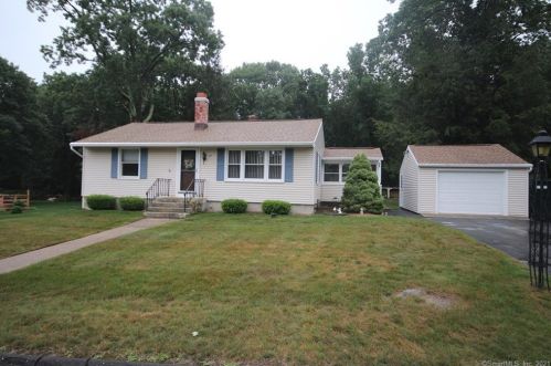 30 Beach Dr, Waterbury, CT 06712 exterior