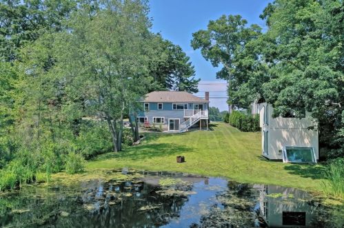 36 Birch Island Rd, Webster, MA 01570 exterior