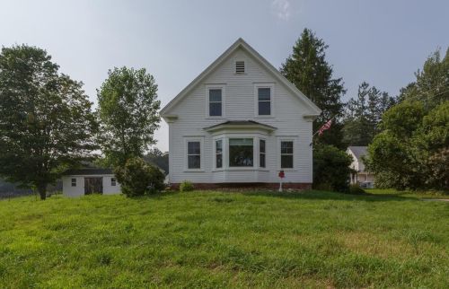 150 Middle Rd, Deerfield, NH 03037 exterior