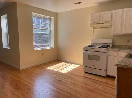 714 Shawmut Ave, Roxbury-Xing, MA 02119 exterior