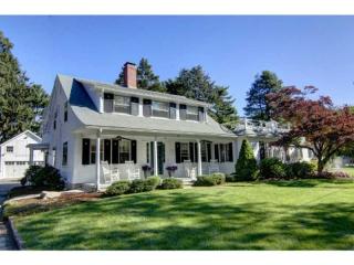 27 Alfred Drown Rd, Barrington, RI 02806 exterior
