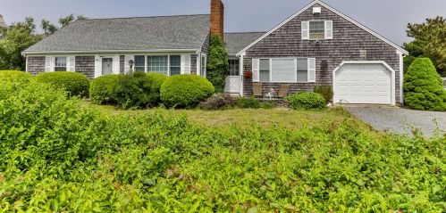 40 Howes Ln, Chatham, MA 02633 exterior