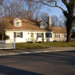 144 Oswald St, Pawtucket, RI 02861 exterior