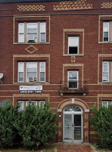 404 Charles St, Bridgeport, CT 06606 exterior