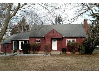 110 Harbor Pkwy, Clinton, CT 06413 exterior