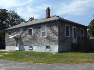 142 Lawson Ave, New Bedford, MA 02743 exterior