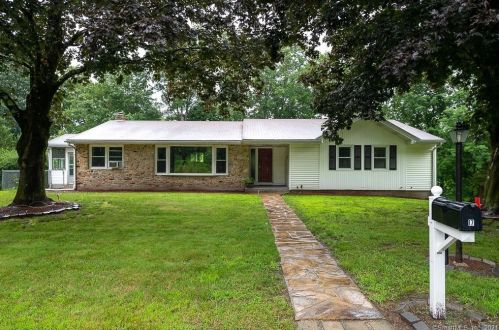 17 Upland Dr, Killingly, CT 06239 exterior