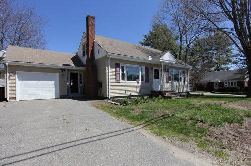 400 Montello St, Lewiston, ME 04240 exterior