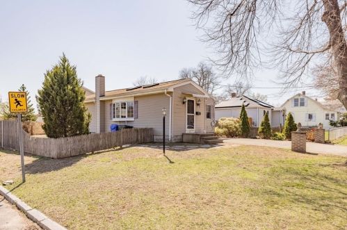 43 Griffin St, Springfield, MA 01104 exterior