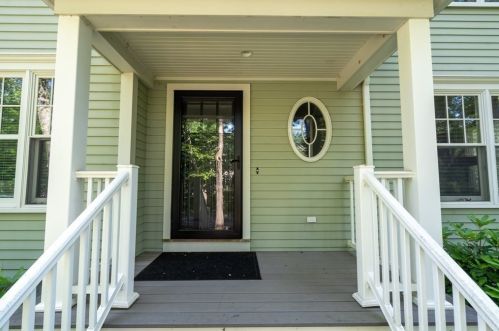 23 Overbrook Dr, Wellesley, MA 02482 exterior