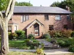 18 Sunset Rd, Newton, MA 02458 exterior