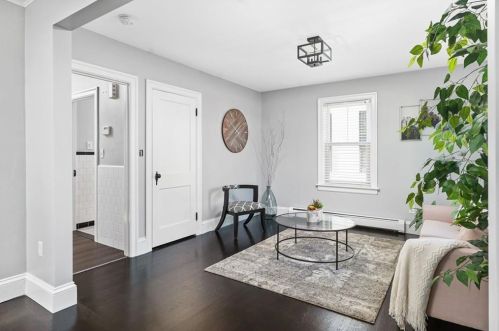 51 Zella St, Providence, RI 02908 exterior