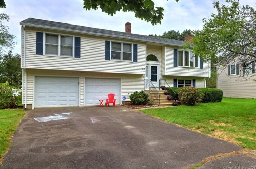 22 Lyda Dr, Milford, CT 06460 exterior