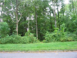 35 Oaklawn Dr, Winsted, CT 06063 exterior