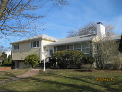 80 Redwood Rd, Newton, MA 02459 exterior