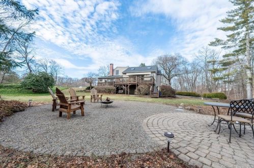 3 Maple Tree Rd, Brookfield Center, CT 06804 exterior