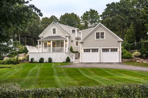 36 Stockbridge St, Cohasset, MA 02025 exterior