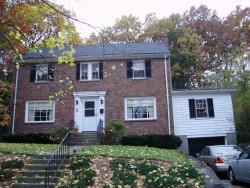 21 Whitney Rd, Newton, MA 02460 exterior