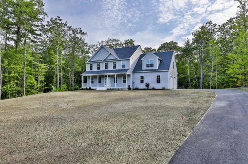 22 Countryside Dr, Brookline, NH 03033 exterior