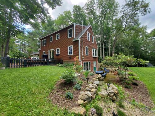 32 Patricia Ct, Enfield, NH 03748 exterior