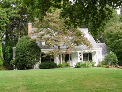 53 Waban Ave, Newton, MA 02468 exterior