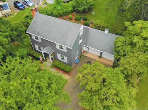 13 Reservoir St, Bethel, CT 06801 exterior