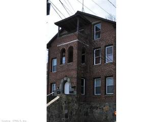 24 Vale Ave, Meriden, CT 06451 exterior