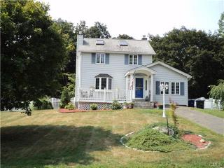 61 Guilford Dr, Bridgeport, CT 06606 exterior