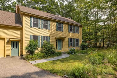 8 Blueberry Ln, Kittery, ME 03904 exterior