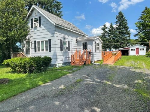 14 Braden St, Presque Isle, ME 04769 exterior