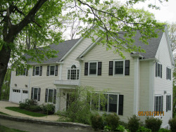 86 Oldham Rd, Newton, MA 02465 exterior