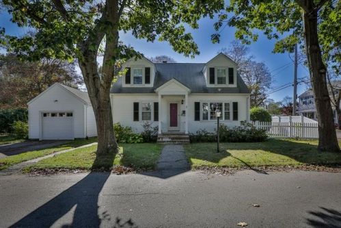 2 Garnet St, Newburyport, MA 01950 exterior