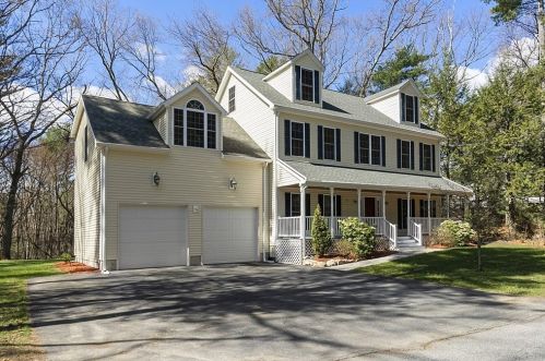 28 Forest Rd, Acton, MA 01720 exterior