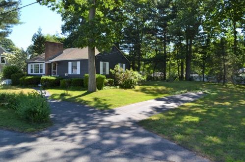 5 Crossrip Ave, Peabody, MA 01960 exterior