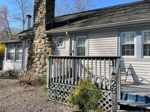 28 Keirstead Cir, East-Hampton, CT 06447 exterior