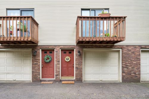 120 Main St, Meriden, CT 06451 exterior