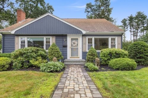 15 Longbow Rd, South Lynnfield, MA 01940 exterior