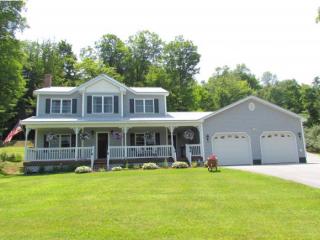 126 Hummingbird Cir, Franklin, VT 05457 exterior