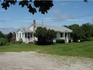 640 Tuttle Hill Rd, Orange, NH 03741 exterior