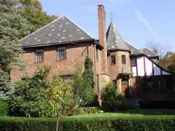 26 Mandalay Rd, Newton, MA 02459 exterior
