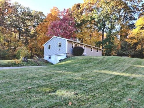 55 Carpenter Rd, Coventry, CT 06238 exterior