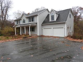 19 Maple Ter, Waterford, CT 06385 exterior