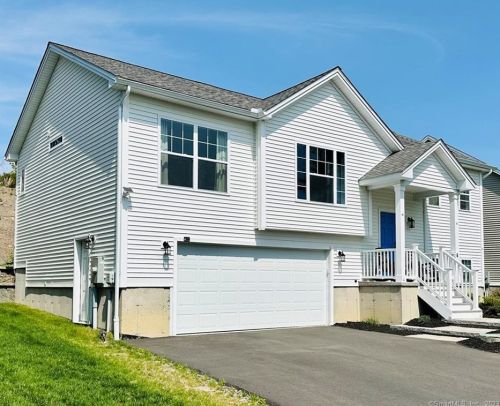 6 Independence Way, Waterbury, CT exterior