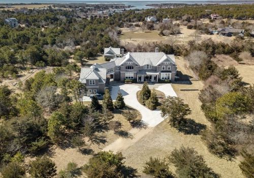 11 Motick Trl, Marthas Vineyard, MA 02539 exterior