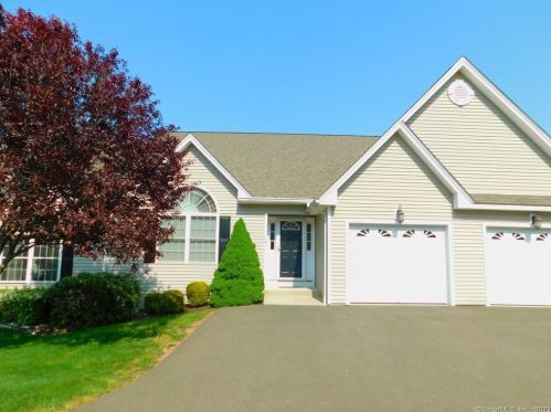 30 Prosperity Ct, Southington, CT 06489 exterior