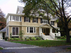 96 Lenox St, Newton, MA 02465 exterior